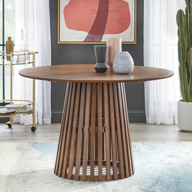 Table à manger en bois tourné