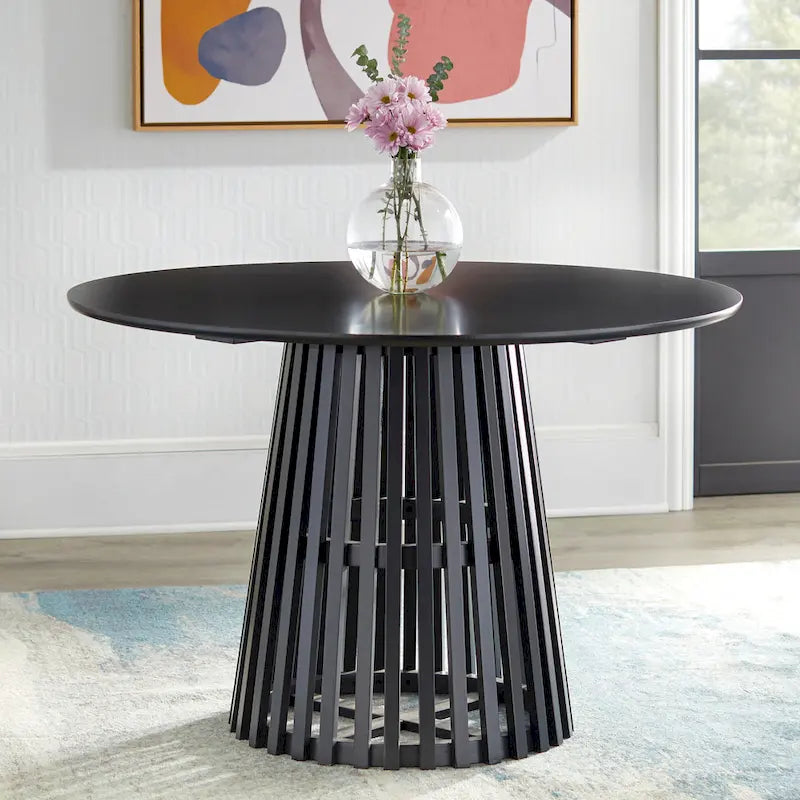 Table à manger en bois tourné