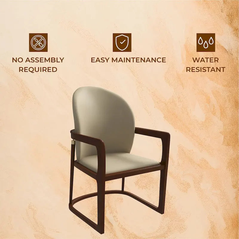 Chaise de salle à manger moderne capitonnée en similicuir